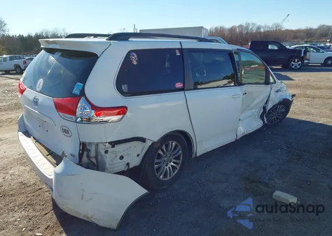 2011 Toyota Sienna Xle V6 z USA, uszkodzony, nr VIN 5TDYK3DC7BS160928